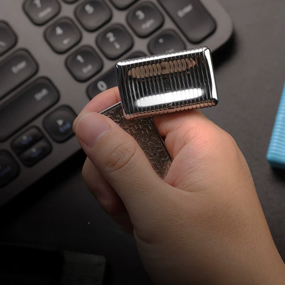 Mechanical Magnetic Fidget Slider – Infinity Push Coin EDC Desk Toy